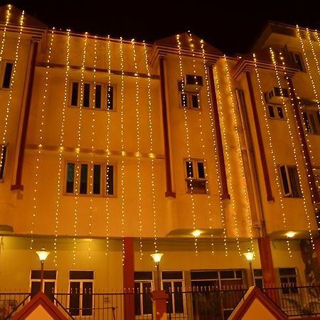 Hotel Kartikey Jaipur Exteriör bild