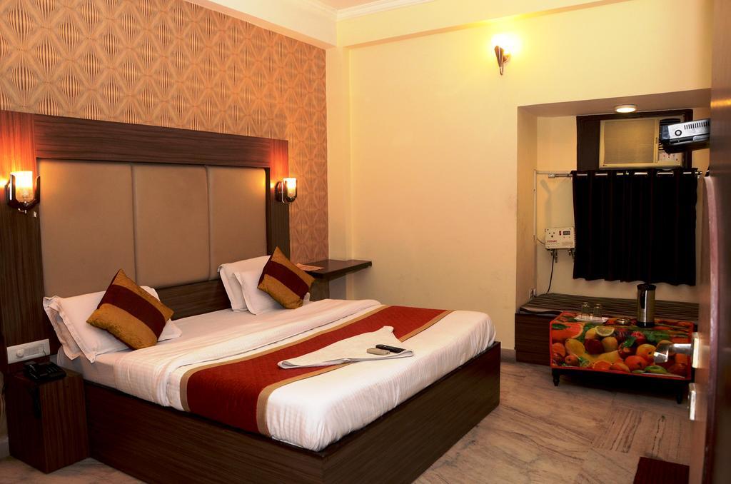 Hotel Kartikey Jaipur Exteriör bild